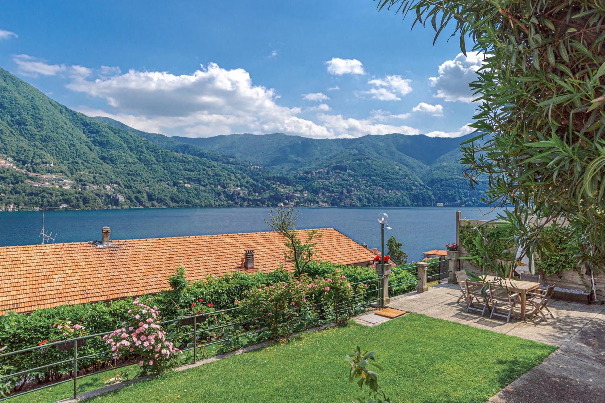 Casa Bambu - Splendida Vista Lago E Posto Auto Laglio Exterior photo